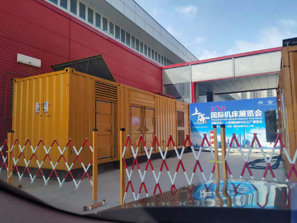新平发电车出租-发电机无电压或电压太低怎么办？