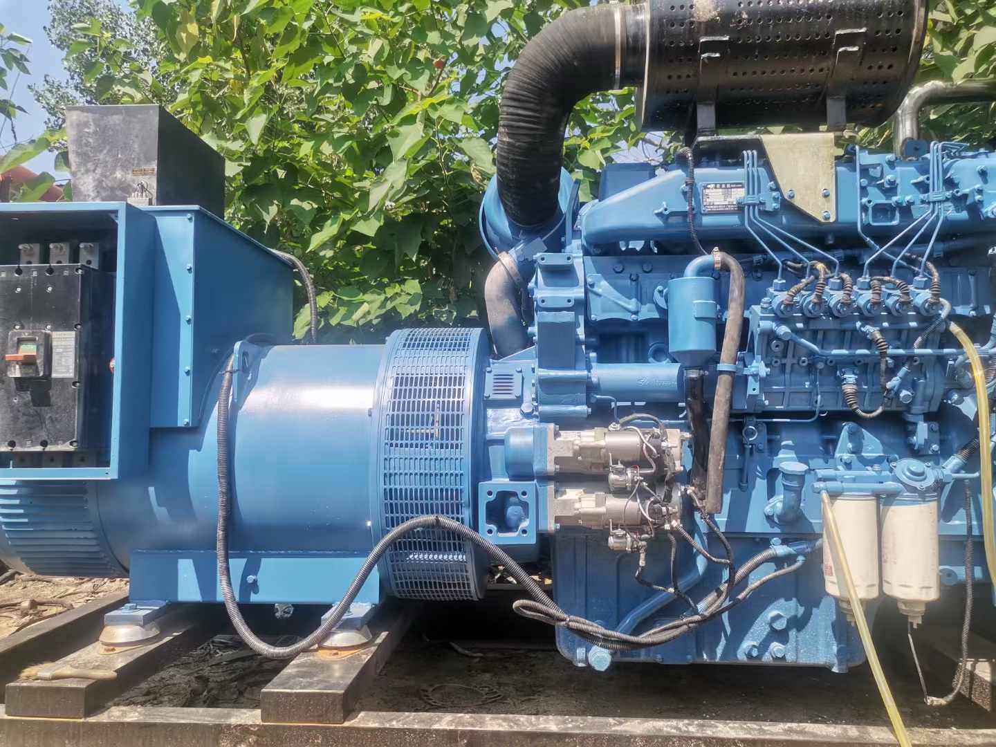 新平详细说明降低 800kW 柴油发电机输出电流波动的方法
